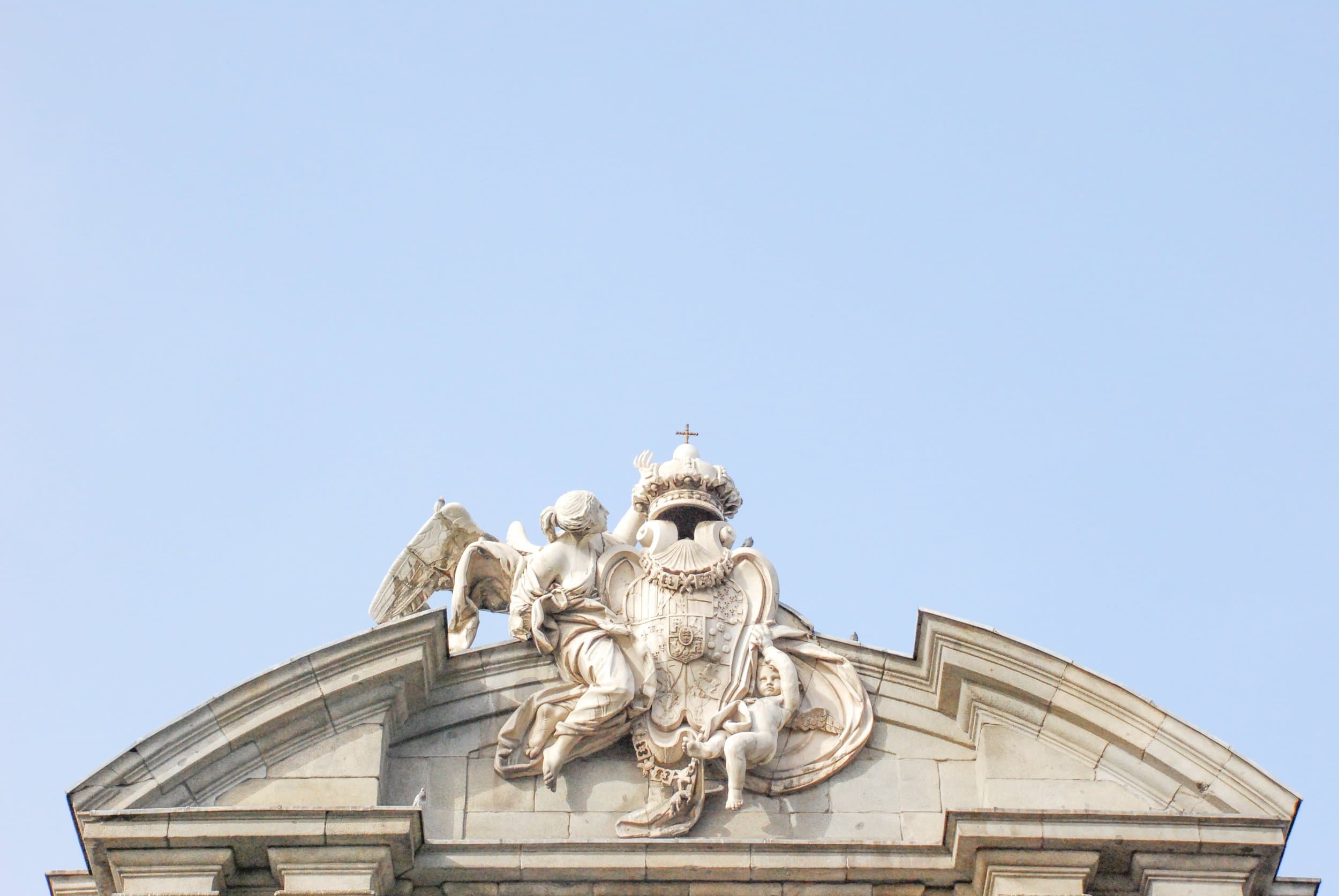 sculpture statue facade